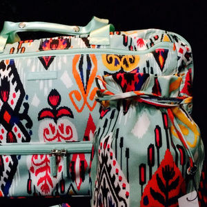 Best Weekend Traveler! By Vera Bradley